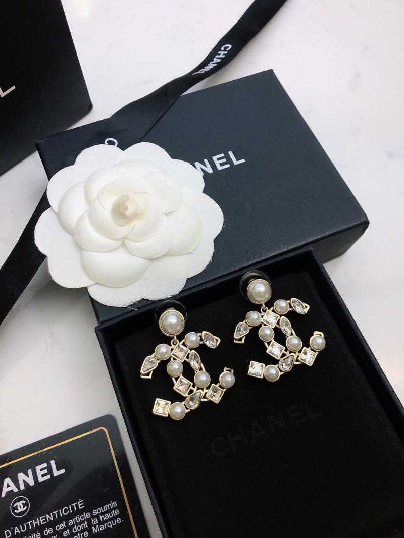 Ch**el earrings